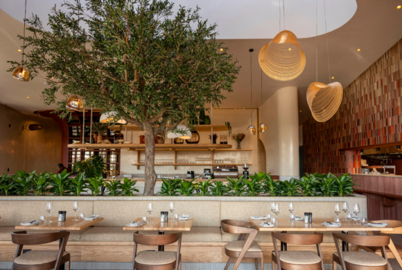 Bel Mondo Opens at Polofields Crossing